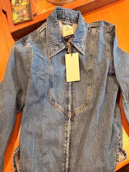 Gap × Victoria Beckham Tops - Gap × Victoria Beckham Denim Zip Shirt (size small - new with tags)